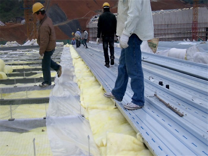 琼海安吉县体育馆网架